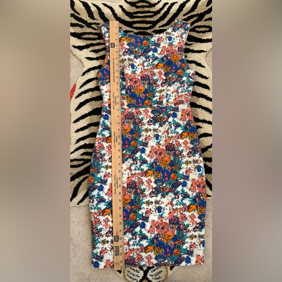 Plenty by Tracy Reese White Floral Neoprene “Ginger” Sleeveless Sheath Dress 4 - Picture 5 of 11